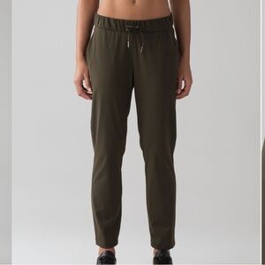 Lululemon On The Fly Pant - Dark Olive luxtreme